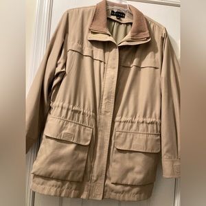 Size M men’s Gallery tan mid/lightweight jacket